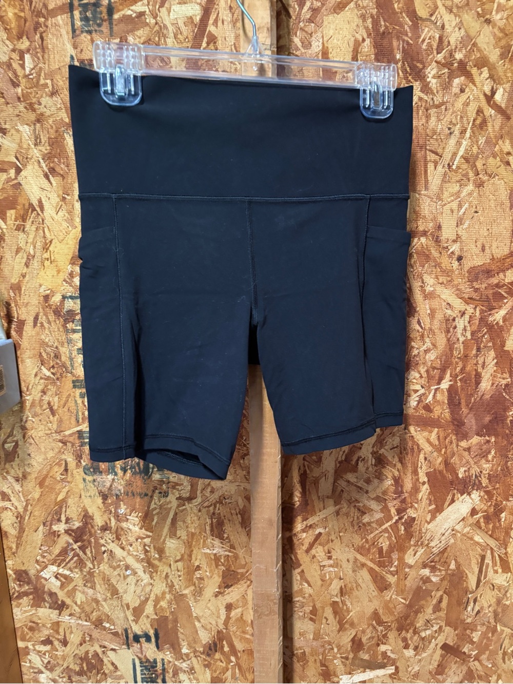 Athleta Women’s Salutation Stash Pocket 7” Biker Shorts - Picture 5 of 7